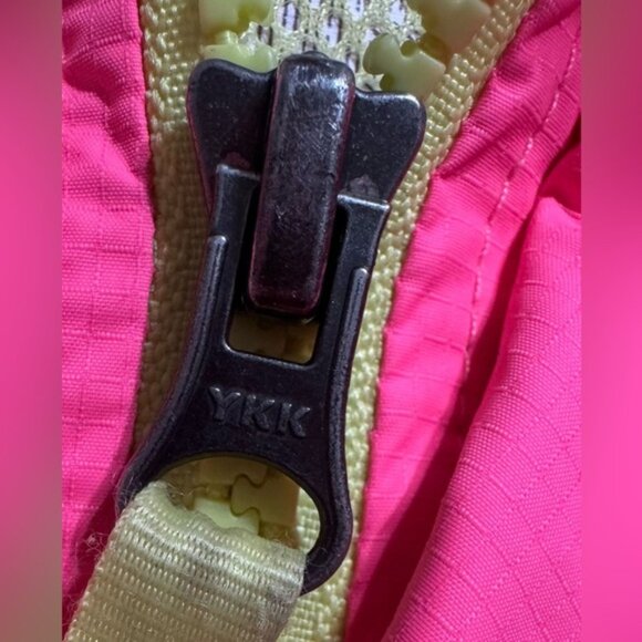 The North Face Hyvent Pink Rain Jacket Youth Large Windbreaker Waterproof Coat - Picture 8 of 8